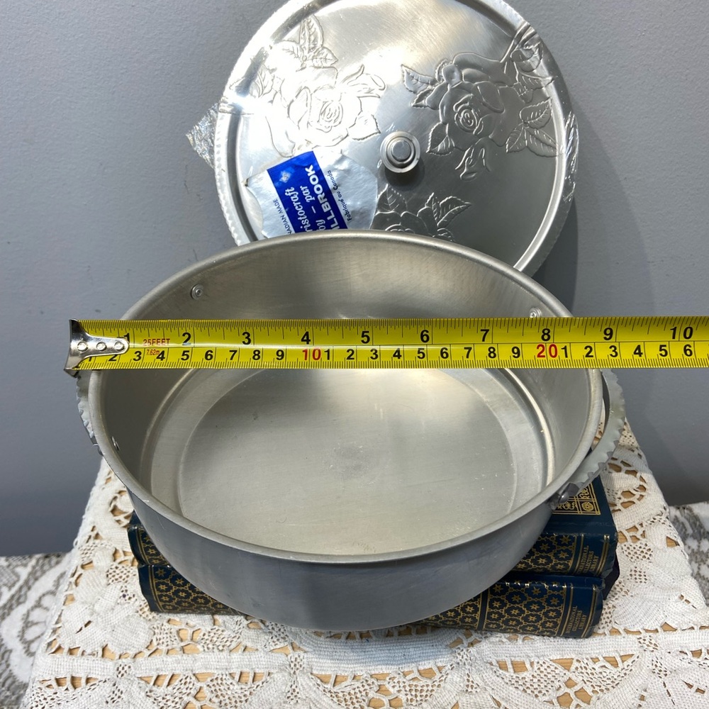 Aristo-Craft by Millbrook Lidded Casserole Serving Dish - Picture 6 of 6